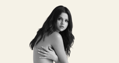 SELENA GOMEZ OFFICIAL CHARTS HISTORY